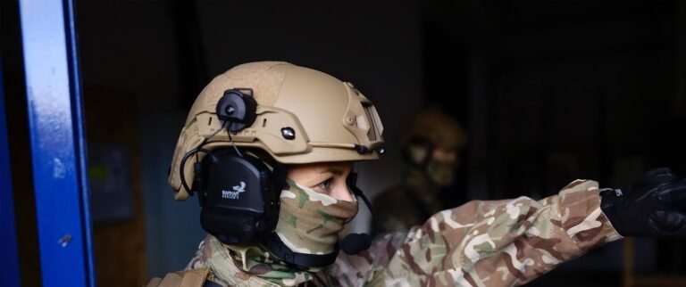 High cut vs low cut helmet - high cut ballistic helmet in use