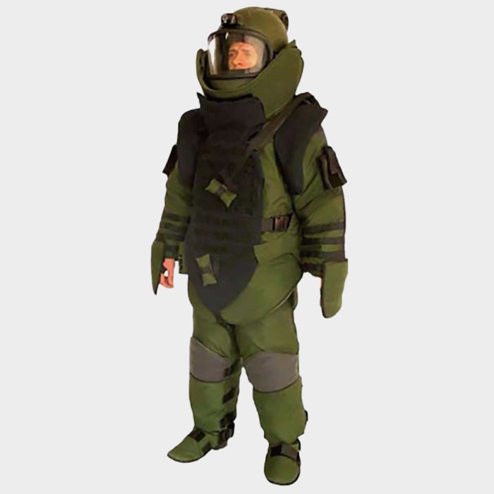 mantis-bomb-suit